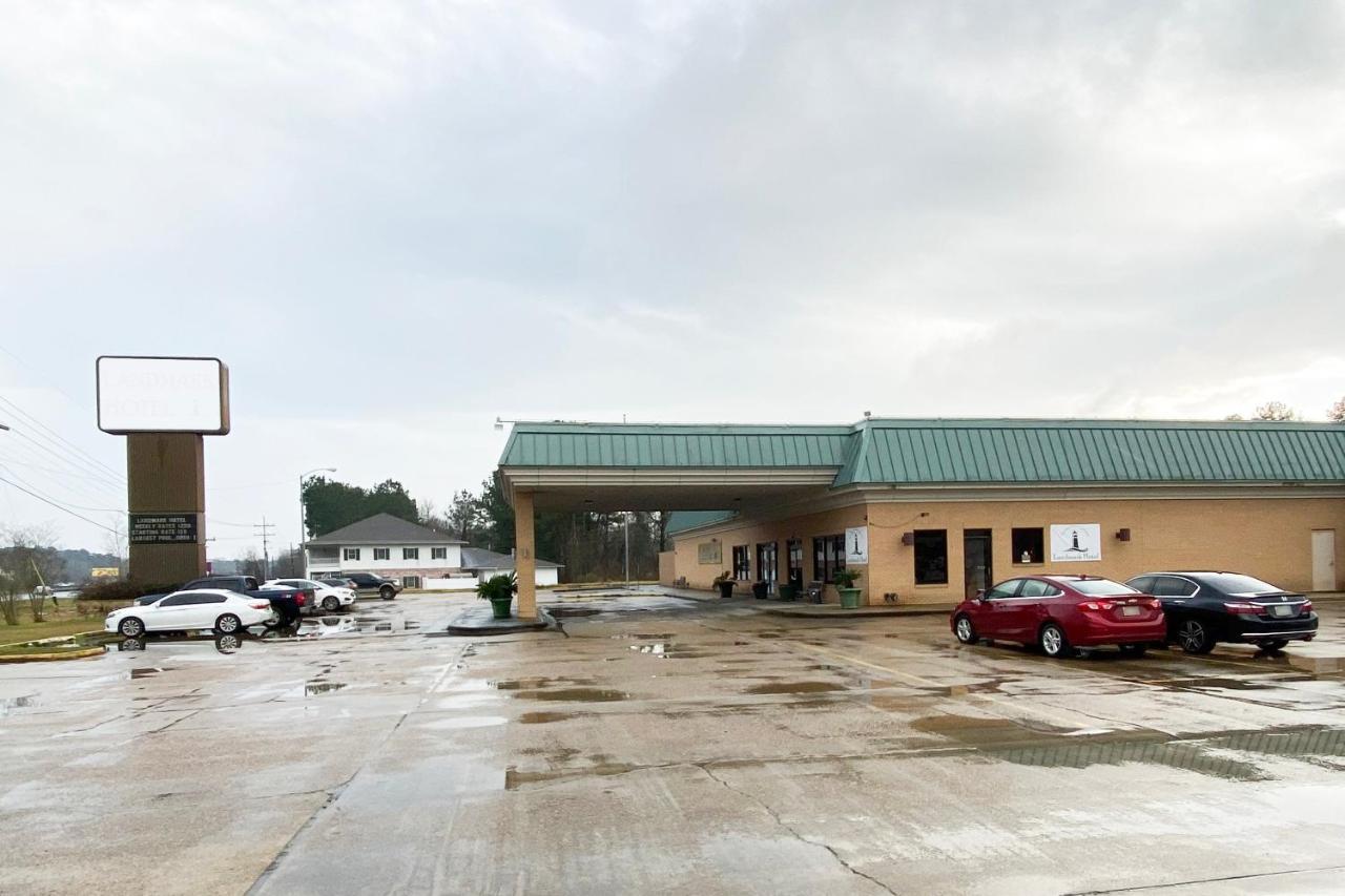 Landmark Hotel Leesville Bagian luar foto